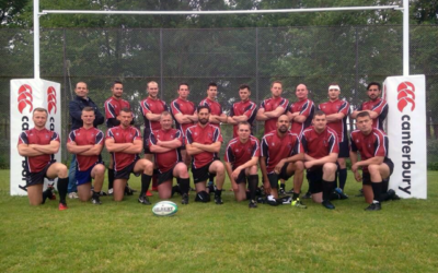 De heren van de Luchtmobiele Brigade in het nieuwe rugbytenue.